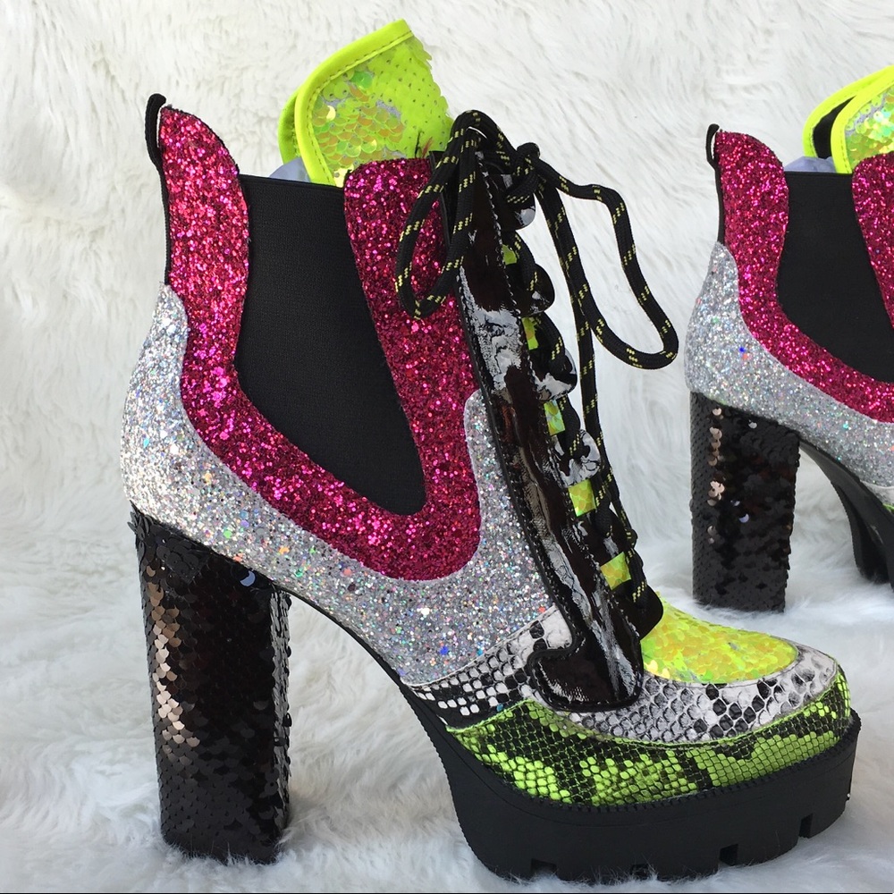 Women’s “Lime” Platform heels. Size 9.